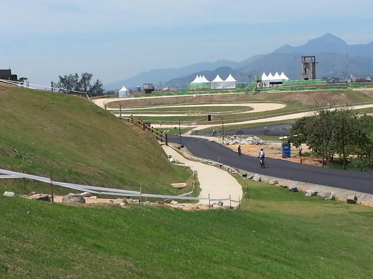 image-39aeae3a720ed5bcf306f65f5506e27b182e2515f96aca220f563cd2ef04a69a-V