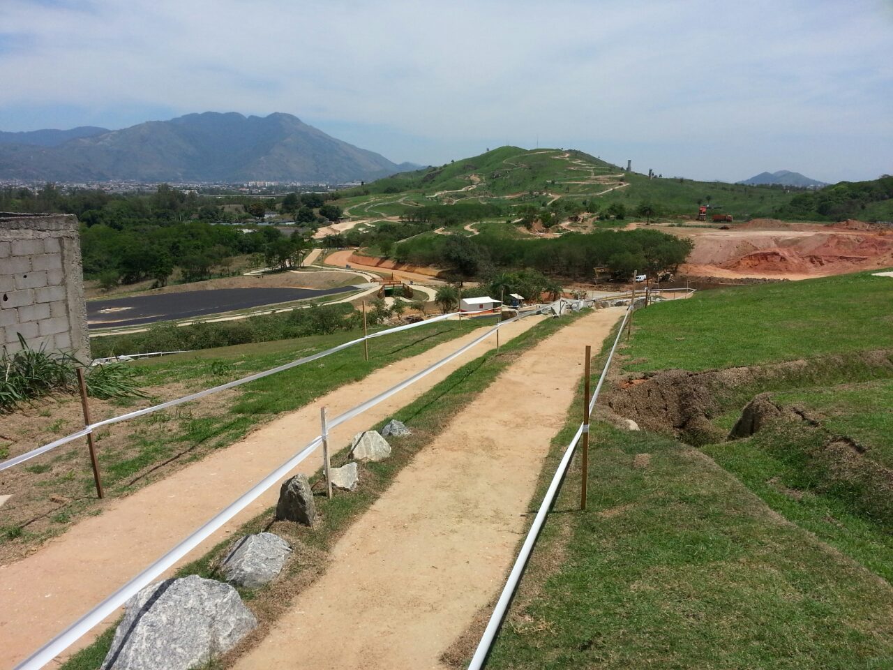 image-f4f1c7913af7ab68b9bc7aab0a7438360def1a45d277b541f53de1250301cc40-V